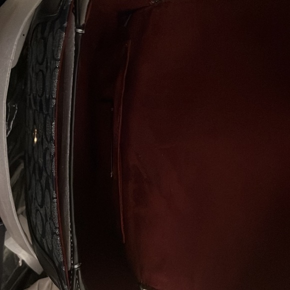 Coach crossbody bag and matching wallet - Picture 7 of 9